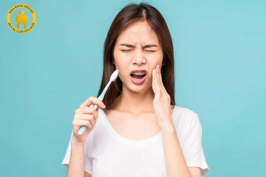 Có nên tẩy trắng răng thường xuyên không?